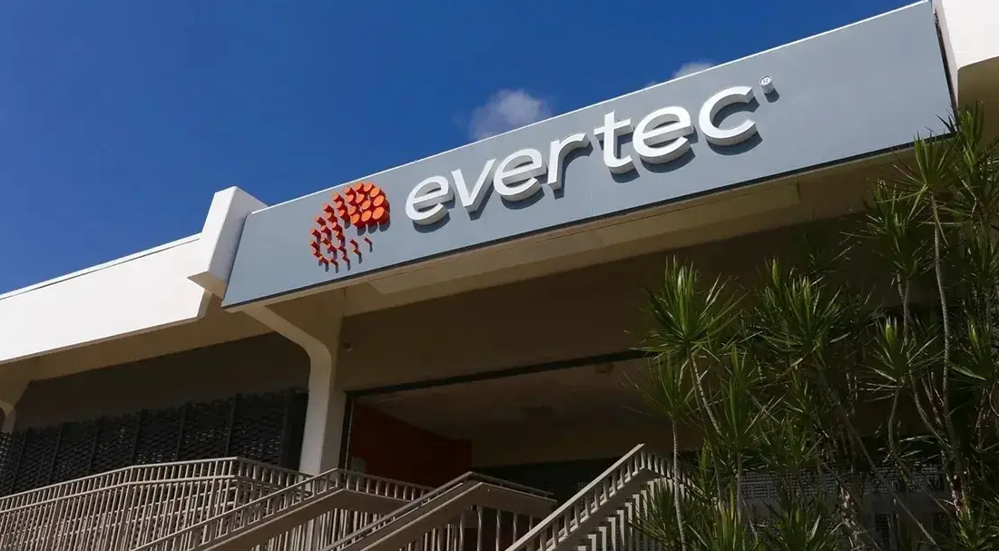 Evertec expande no Brasil com aquisição da Dimensa por R$ 950 milhões